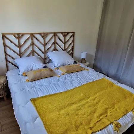 Au Calme A Deux Pas De La *