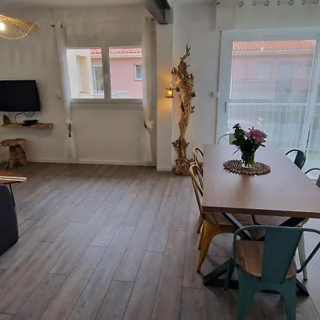 Au Calme A Deux Pas De La Apartmán